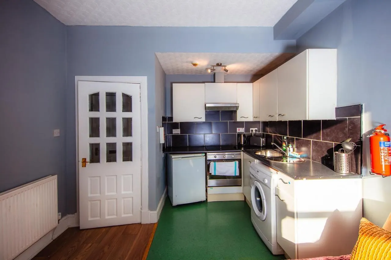 Old Town Apartment By The Castle/ Meadows! エディンバラ