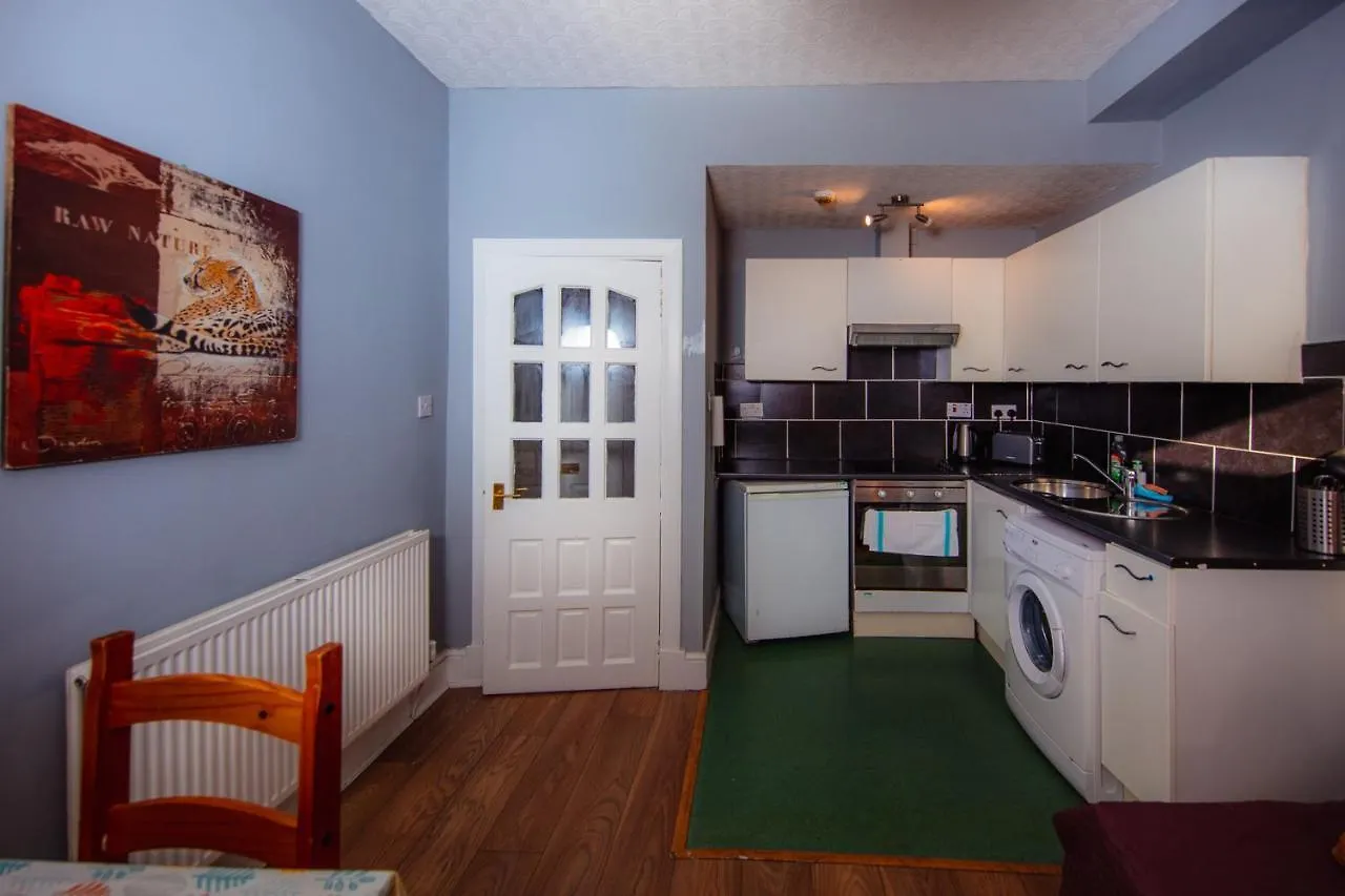 Old Town Apartment By The Castle/ Meadows! Edinburgh